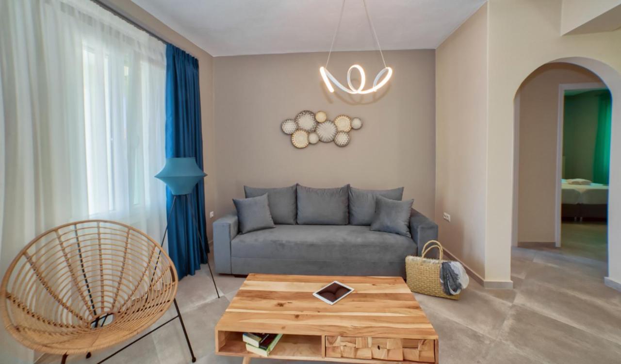 Corali Suites Andros Batsíon Extérieur photo