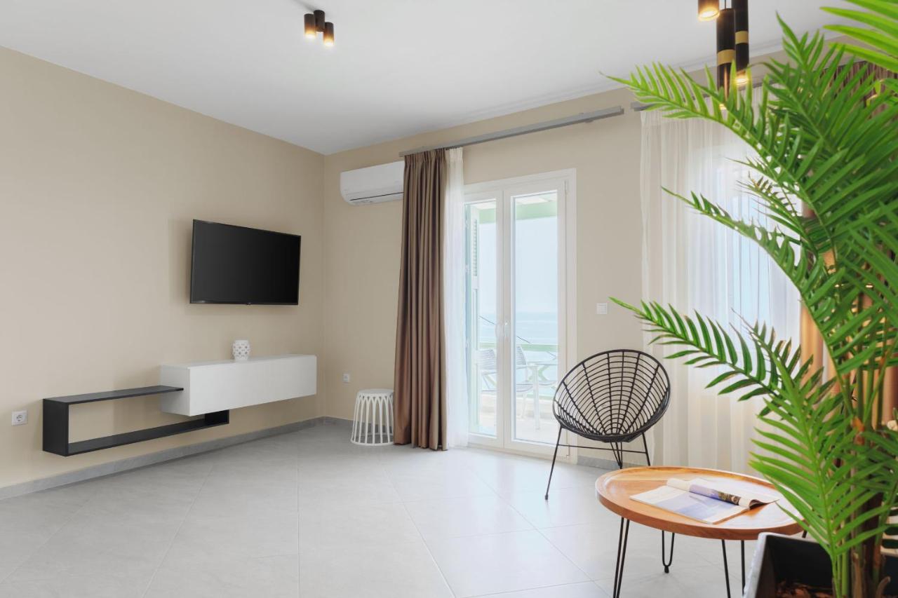Corali Suites Andros Batsíon Extérieur photo